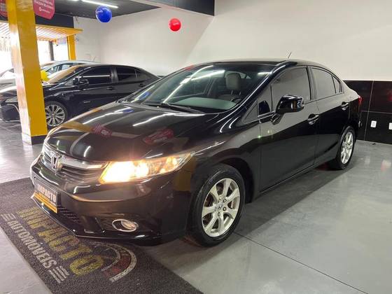 HONDA CIVIC 1.8 LXS 16V FLEX 4P MANUAL